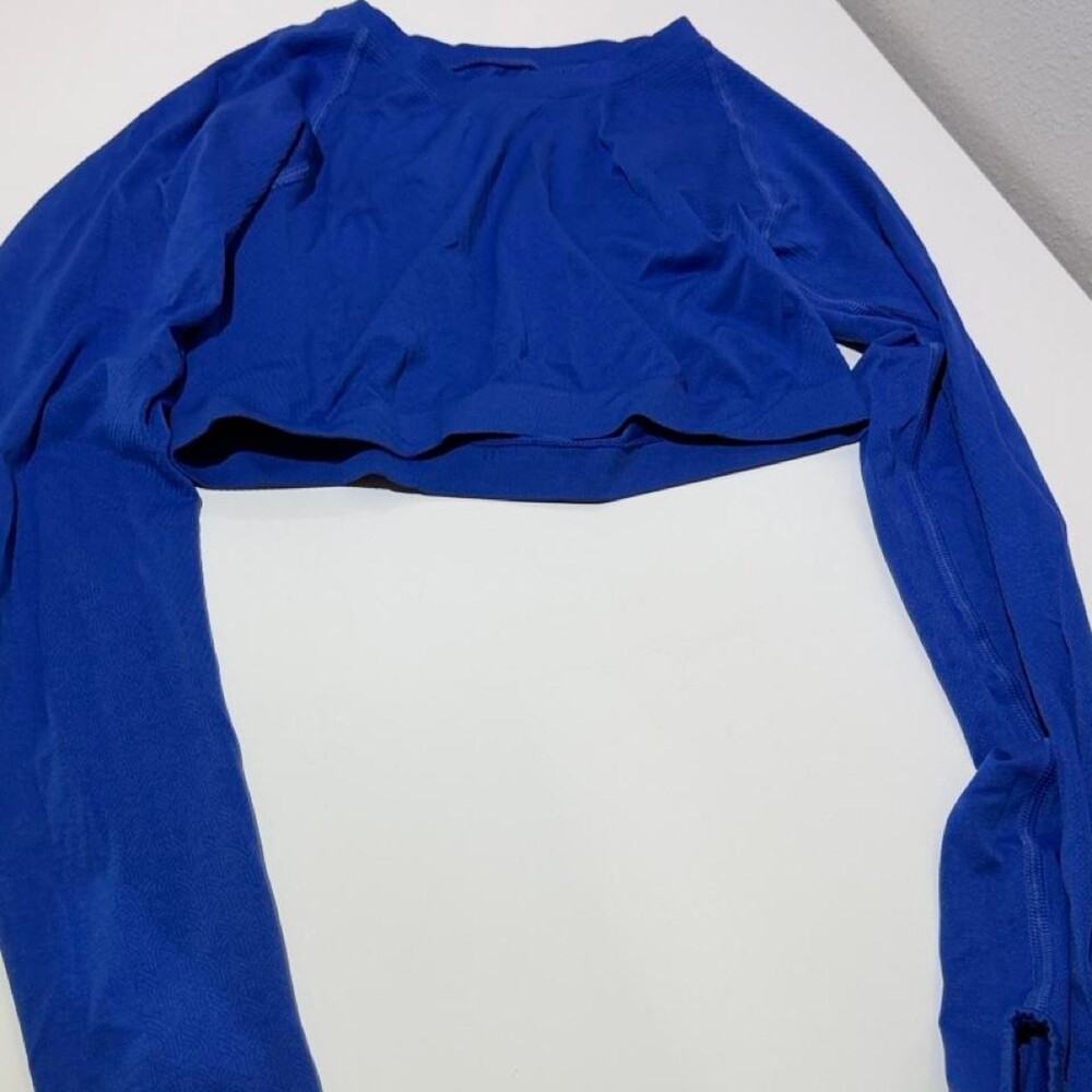Blue Alpha Ete long sleeve crop top in a M #activewear #athletic
